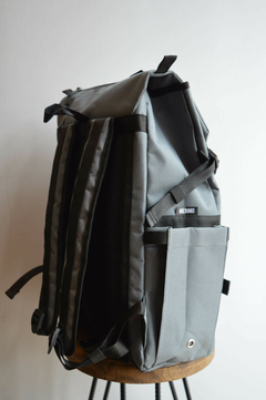 Modelo Raseborg - Color Gris - Helsinki Mochilas