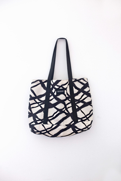 Totebag grande Ondulado Negro - comprar online