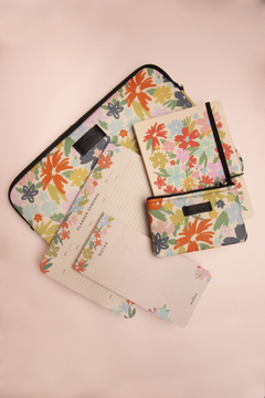 Funda para notebook Flores Pintadas Crema - comprar online