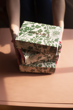 Caja de regalo CHICA Vergel verde en internet