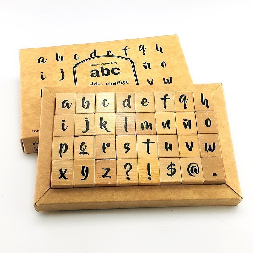 Caja sellos abecedario 70 piezas