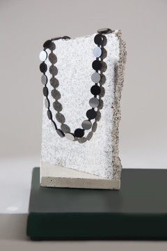 Collar Abstraction Metallics Simple Combinado - Plata & Negro