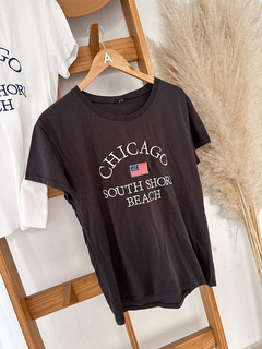 Remera bordada Chicago - Ambar Peulot