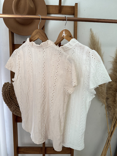 Blusa Ele Broderie