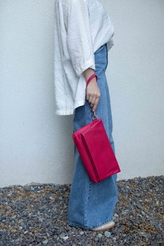 Clutch Fucsia en internet