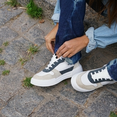 Sneakers Blanco Puntera con Gamuzada Tiza