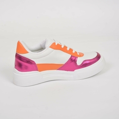 Sneakers Blanco con Puntera Fucsia - comprar online