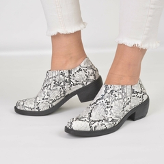 Texana Donatella Blanco y Negro - PRANA Zapatos