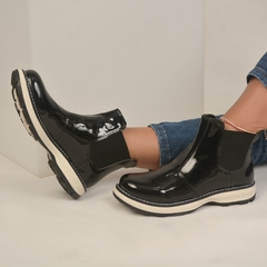 Sneakers Beatle Charol Negro - tienda online