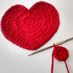 Guía Colgante Love Rococó Crochet en internet