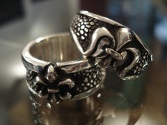 Anillo FLOR DE LIS SEMI ABIERTO - tienda online