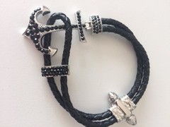 *Pulsera ANCLA CON PIEDRAS NEGRAS en internet