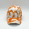 BONÉ TYE DYE BRANCO E LARANJA ABA CURVA