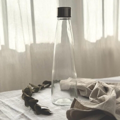 Botella CALA de vidrio con tapa de acero - tienda online