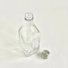 Botella Cuadrada Boa de vidrio con tapa de acero. - tienda online