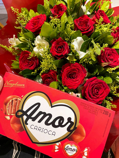 Buquê De 12 Rosas Vermelhas + Chocolate Amor Carioca