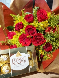 Buquê de 12 Rosas + Chocolate Ferrero Rocher