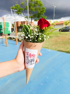 Cone Amor de Rosa Vermelha