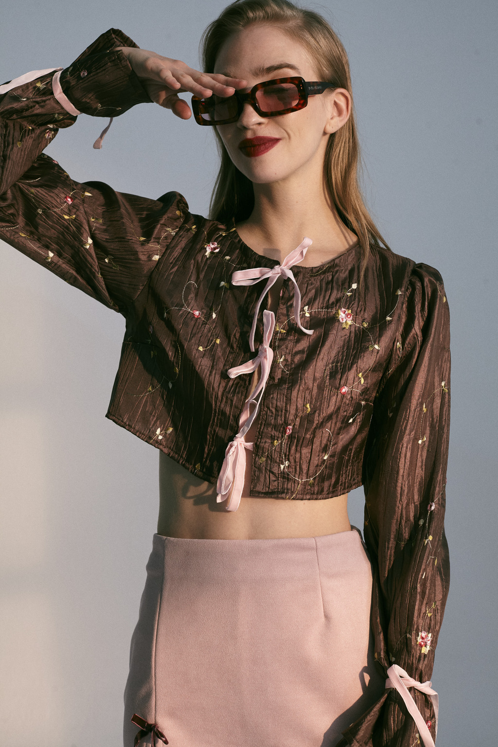 Blusa Lilith chocolate Buy in Lulu Martins