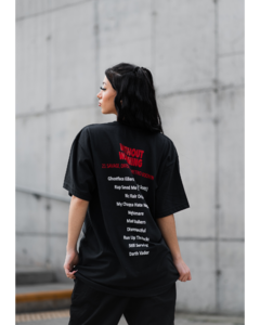 Remera Oversized Tour 21 SAVAGE Without Warning en internet