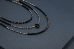 Art.2321 Set de tres collares en combinación Colette silver negro y gris cristal. - comprar online