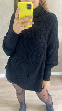 Poncho Tricot Valentina | Preto na internet