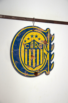 DW-002 Rosario Central escudo