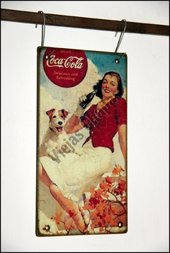 GA-025 COCA COLA MUJER Y PERRO - comprar online