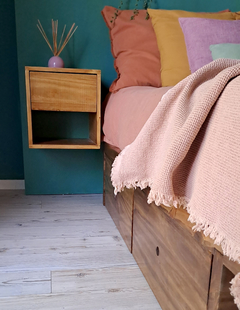 Cama Japonesa Cajonera con respaldo madera sustentable pallet reciclado - FENIX manufactura de muebles