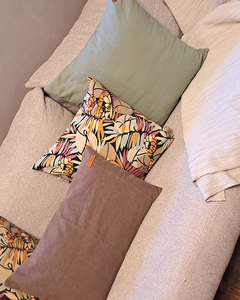 Promo Pack n,30 de almohadones decorativos sustentables con funda - FENIX manufactura de muebles