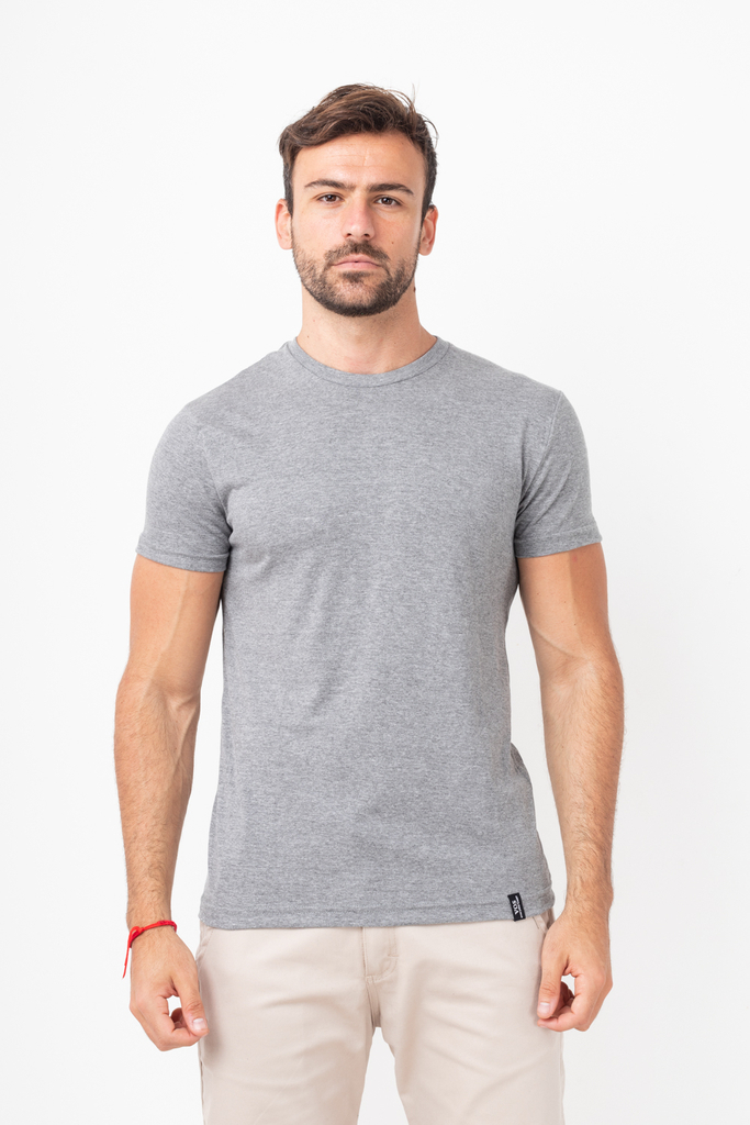 Remera de algodon cuello redondo