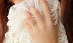Aliança anel feminina compromisso banhado a ouro 18k - Judith Jóias 