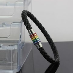 Pulseira bracelete orgulho lgbt couro aço inoxidável preta ( cod. PB-004 ) - Judith Jóias 