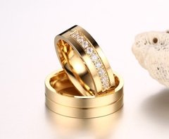 Par de alianças anel de compromisso titânio banhado a ouro 18k - comprar online