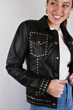 Campera de cuero negro Zaragoza tachas