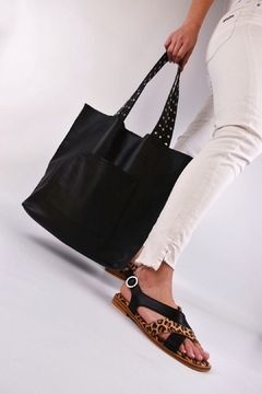 Cartera tote bag tachas - comprar online