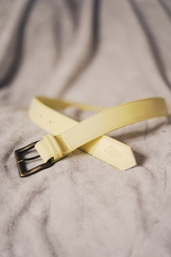 Cinturón alelí amarillo - comprar online