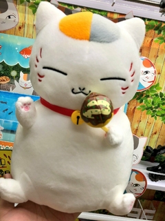 Peluche Natsume Yujin-Cho Nyanko Sensei 30cm Takoyaki Banpresto 2018 - comprar online