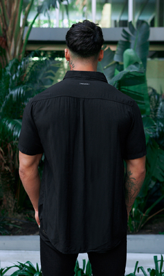 Camisa regular cut - Flowy Black en internet