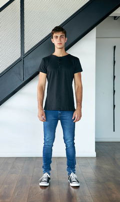 Imagen de Austin tshirt - Black (Slim fit)