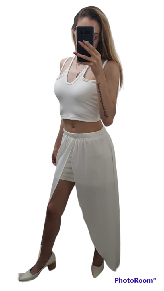 Short pollera larga hotsell