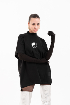 POLERA YIN-YANG. - Dstroy