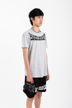 REMERA EQUILIBRIUM. - comprar online