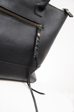 CARTERA BLACK THIRA - Ikariacarteras