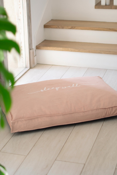 CAMA PERROS "SLEEP WELL" ROSA - tienda online