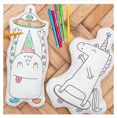 MUÑECO ALMOHADÓN PARA COLOREAR UNICORNIO - comprar online