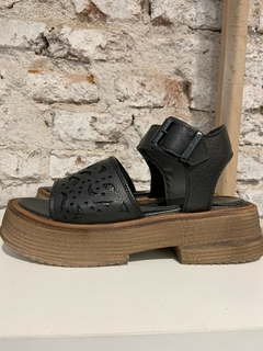 SANDALIA AMELIE NEGRO - comprar online