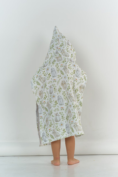 Imagen de Ponchito estampado de toalla de secado rápido con capucha