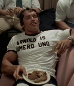 Camisa Retrô Arnold is Numero Uno + Brinde Exclusivo na internet