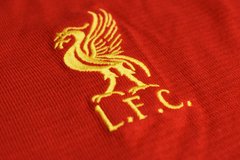 Camisa Retrô Liverpool gola em V + Brinde Exclusivo na internet